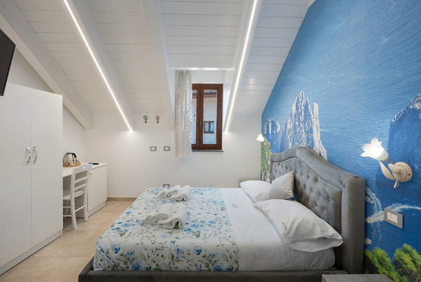 Camera 'Capri' con Vista Montagna, Wi-Fi e Aria Condizionata in Pianillo, Agerola