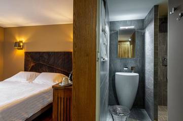 Hôtel pour 2 personnes, avec jardin et vue, animaux acceptés à Marcolès