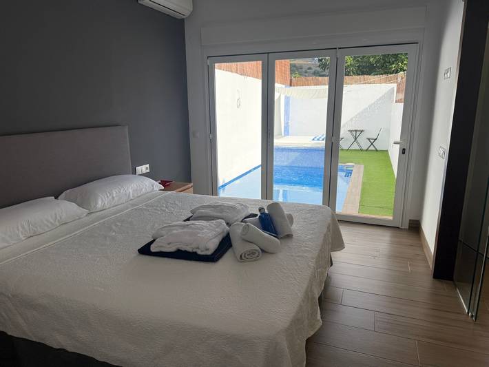 Casa rural 'La Casita' con vistas a la montaña, Wi-Fi y aire acondicionado in Sayalonga, Costa del Sol
