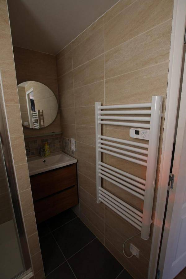 Gîte pour 2 personnes, avec Terrasse et Piscine à Mertzwiller - 4