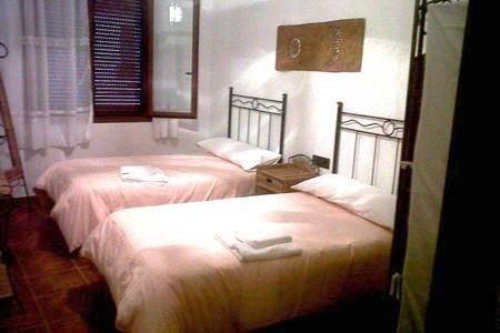 Casa de vacaciones para 12 personas, con vistas y jardín, Se admiten mascotas en Provincia de Ciudad Real - 2