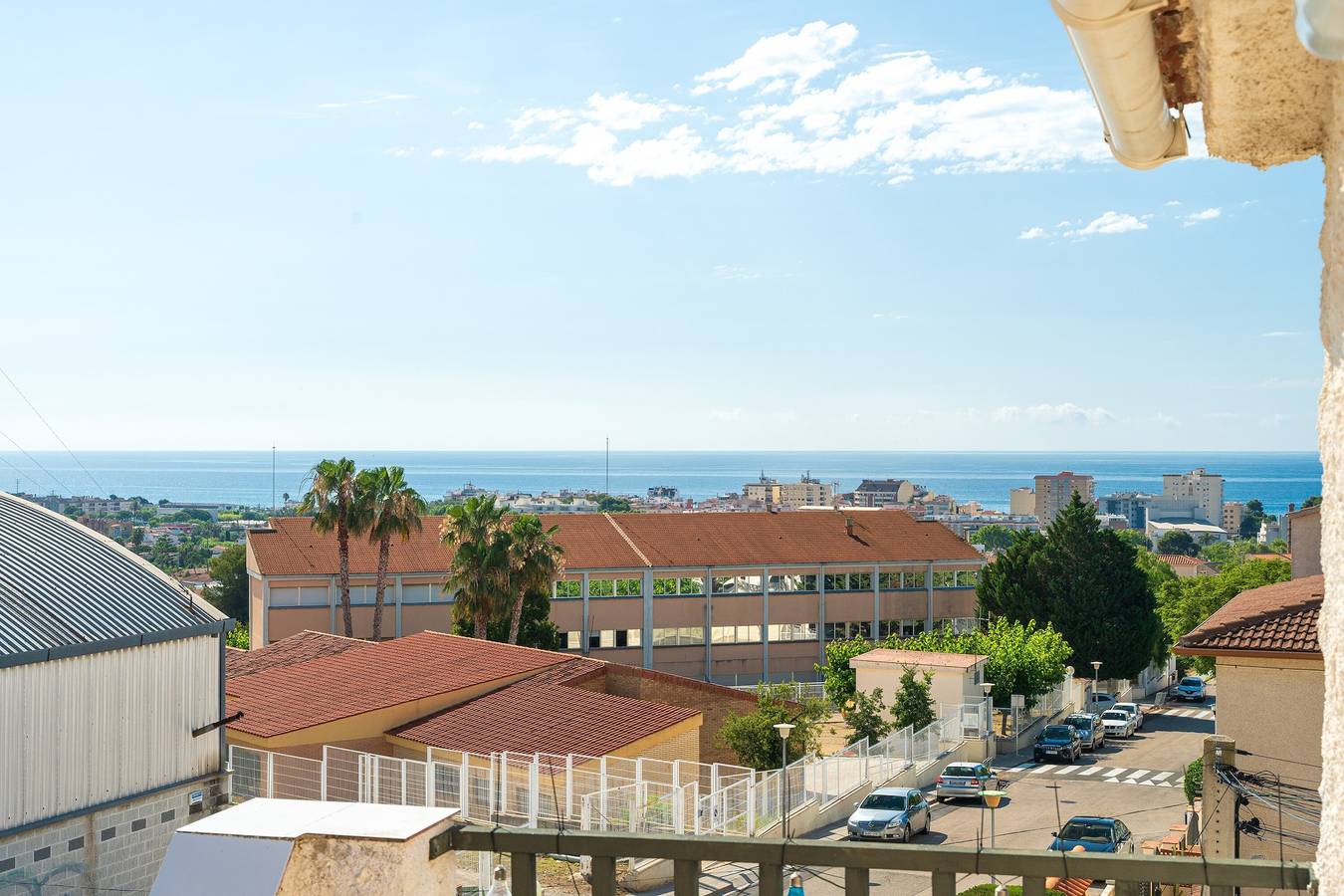 Casa de vacaciones "Casa Manolo" con piscina compartida, terrazas privadas y jardín compartido in Torredembarra, Costa Dorada
