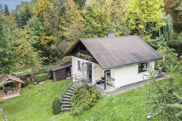 Ferienhaus für 4 Personen, mit Sauna und Garten sowie Terrasse, mit Haustier in Waltershausen