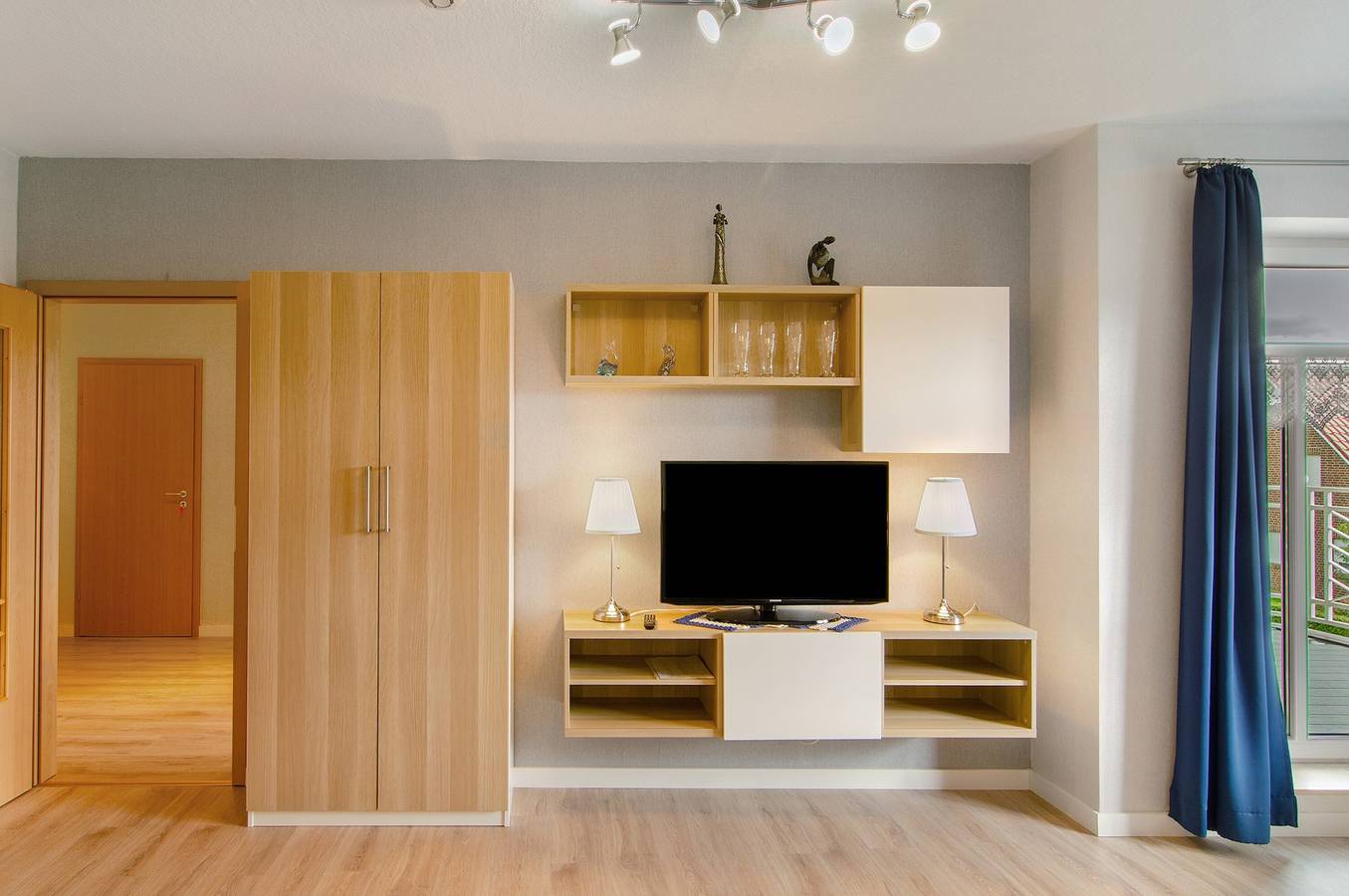 Ganze Wohnung, Ferienwohnung 'Swaalvkenüst' mit Balkon und Wi-Fi in Rorichum, Moormerland