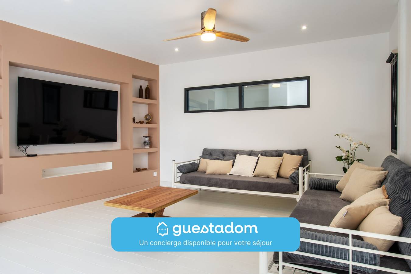 La Terrasse - Wifi - Parking - Clim in Laval, Mayenne