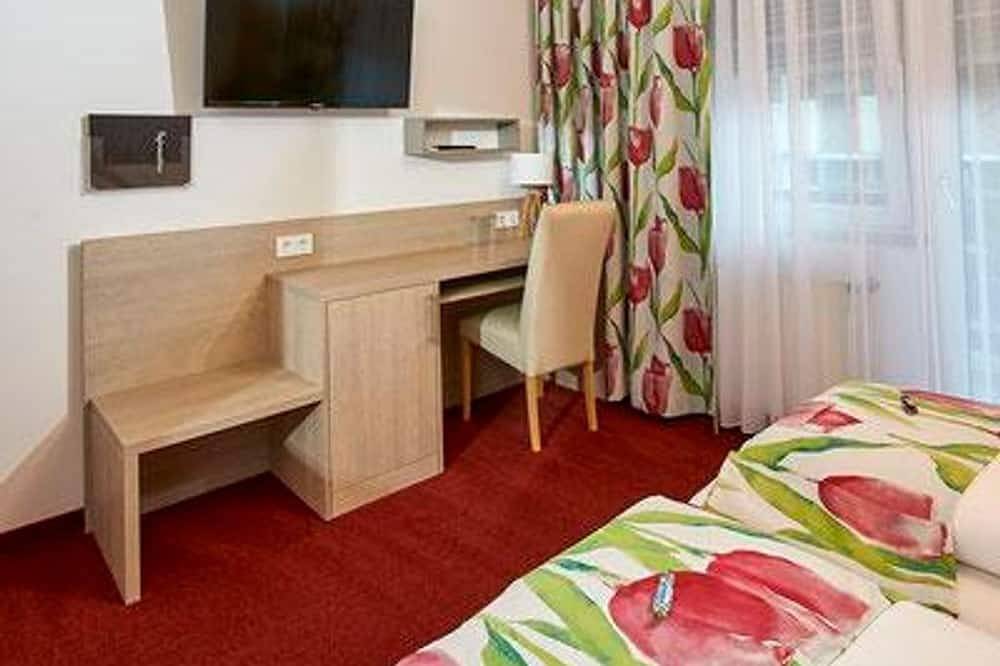 Haus Aschgan - Doppelzimmer in Karawanken und Bachergebirge, Villach