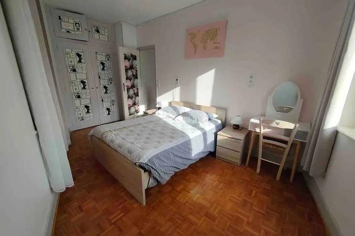 Gîte pour 4 personnes dans Thermes De Neris Les Bains Neris Les Bains - 2
