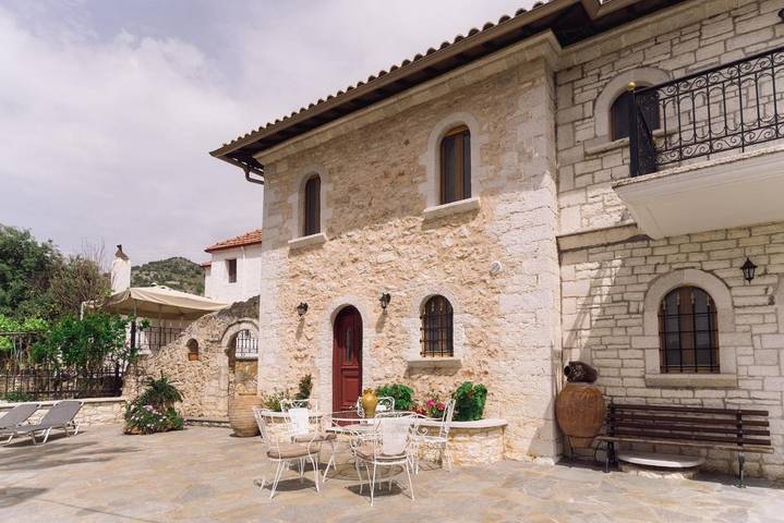 Ferienhaus für 11 Personen, mit Balkon und Terrasse sowie Garten und Ausblick
