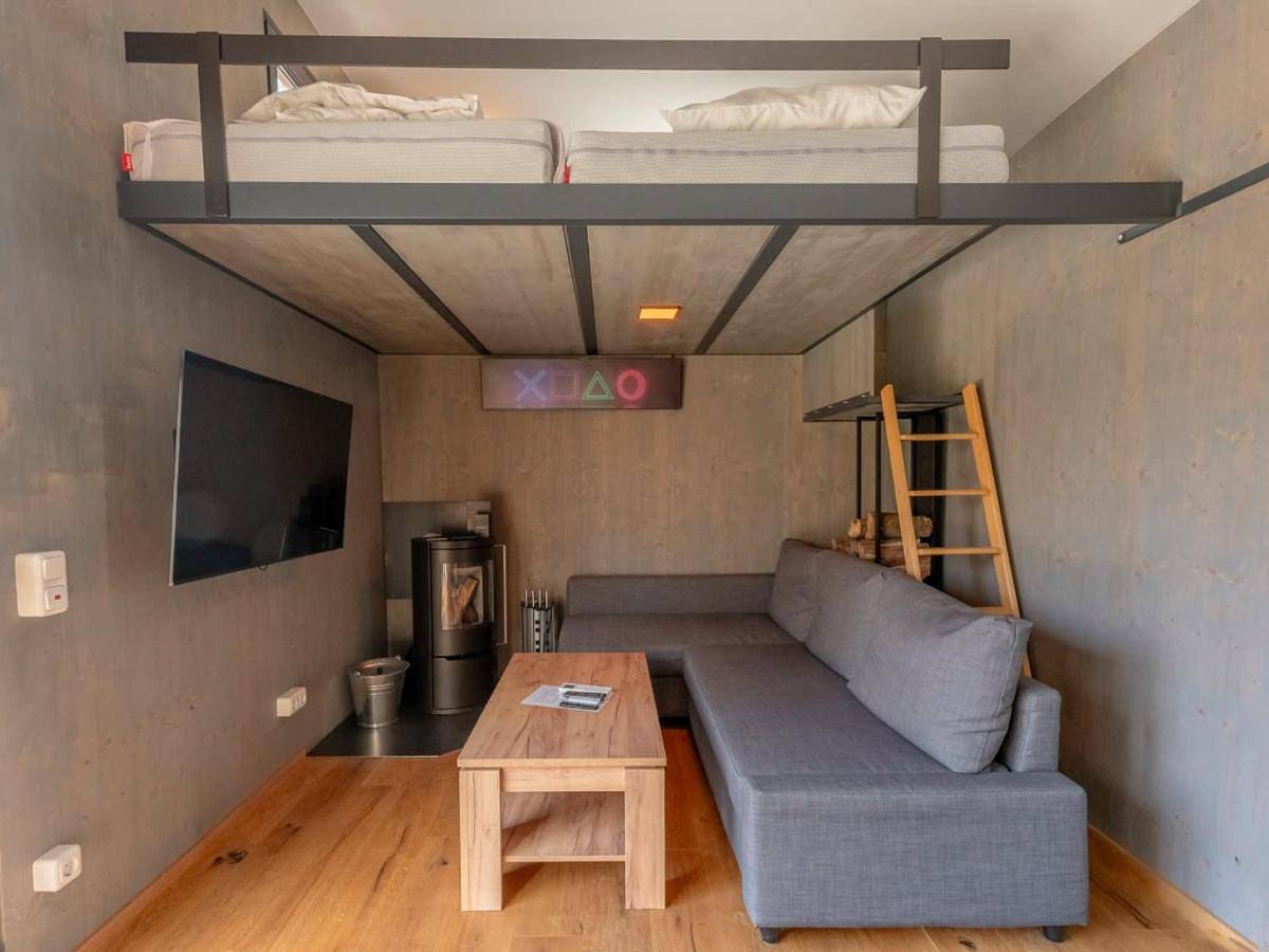 Gemütliches Tiny House zwischen zwei Naturteichen - Kamin, Terrasse & Natur pur in Großharthau, Oberlausitz-Niederschlesien