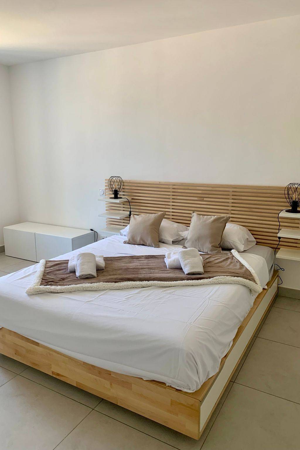 Appartement entier, Neue Wohnung 2 Minuten vom Hafen entfernt in Bonifacio, Arrondissement de Sartène