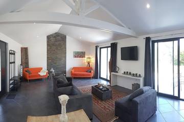 Gîte pour 6 personnes, avec vue ainsi que jardin et vue sur le lac à Vairé
