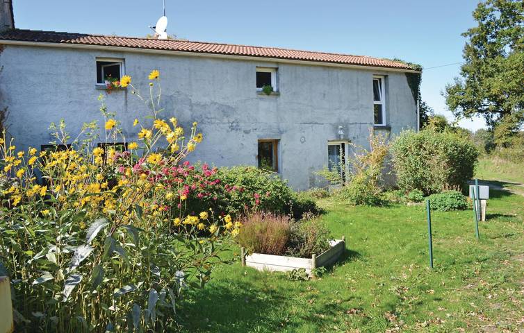 Location de vacances pour 3 personnes, avec Terrasse à Saint-Avaugourd-des-Landes