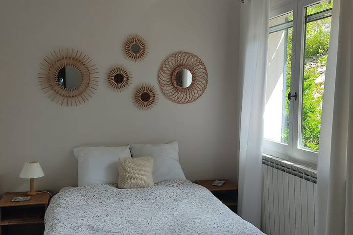 Gîte pour 8 personnes, avec jardin à Rognes - 4