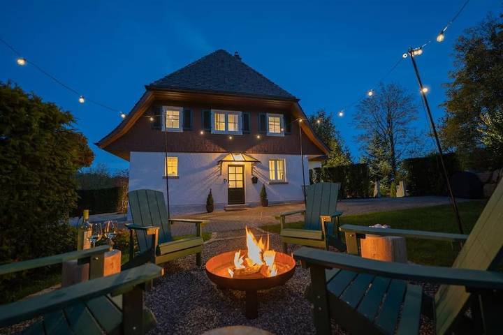 Ferienhaus für 7 Personen, mit Garten und Sauna sowie Whirlpool in Schonach