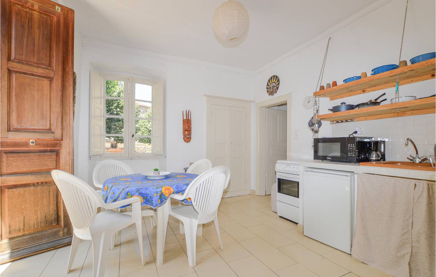 Ganze Ferienwohnung, Erdgeschosswohnung in der Nähe von Ghisoni Center mit Straßenparkplatz in Ghisoni, Regionaler Naturpark Korsika