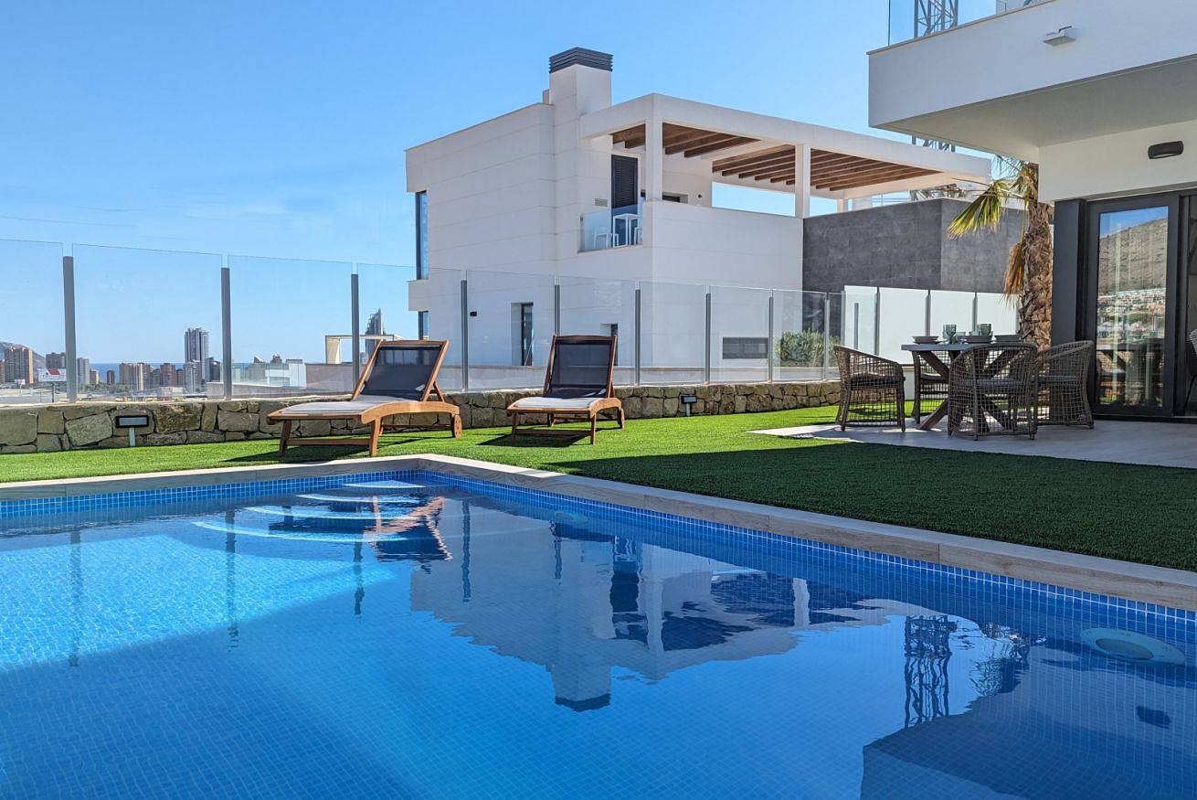 Panoramic pool & mountains house in Finestrat, Costa Blanca