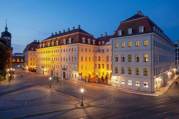 Hotel für 6 Personen, mit Sauna und Ausblick sowie Terrasse und Pool in Residenzschloss - 3