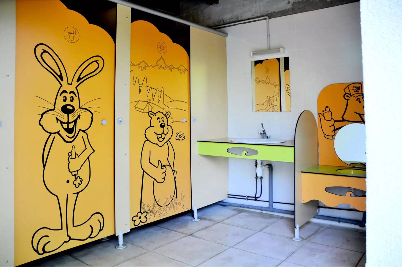 Tithome - 21m² - 2 chambres - sans sanitaires 5 personnes in Chauzon, Ardèche