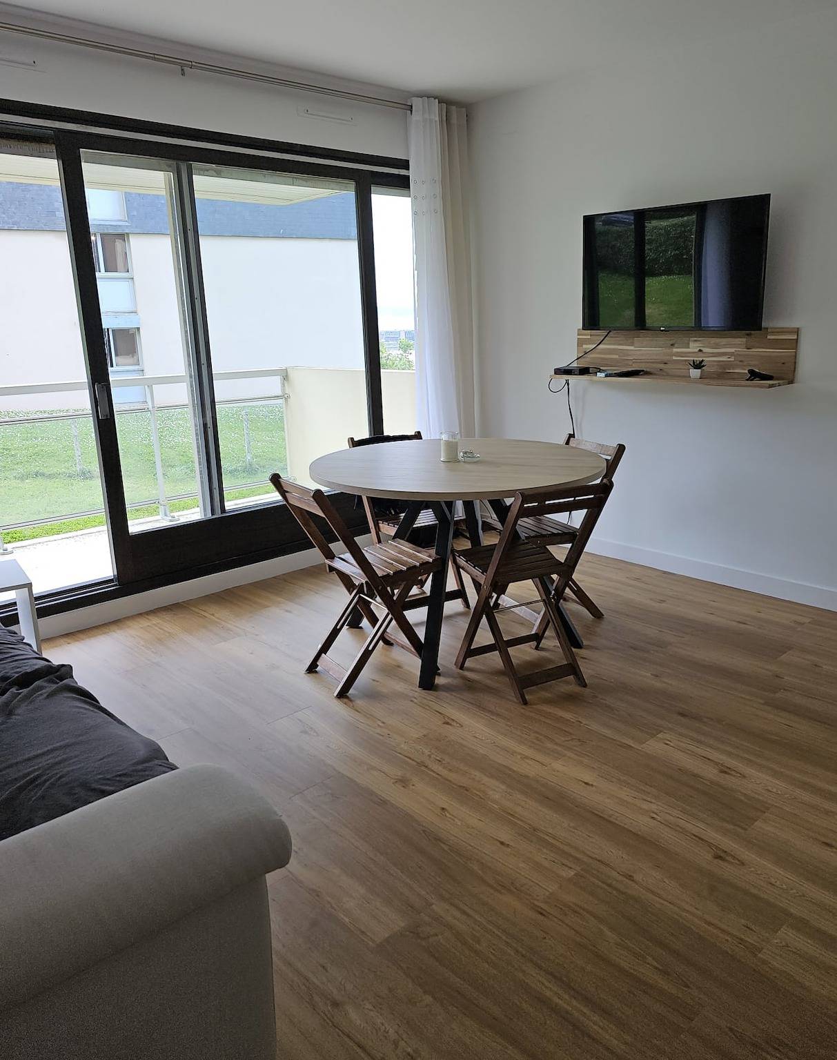 Ganze Wohnung, Ferienwohnung für 4 Personen mit Balkon in Trouville-sur-Mer, Lisieux und Umgebung