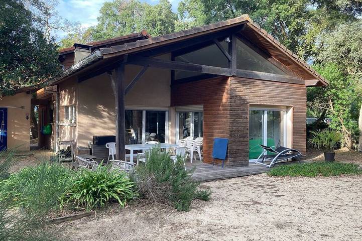 Location de vacances pour 8 personnes dans Office De Tourisme D Hossegor