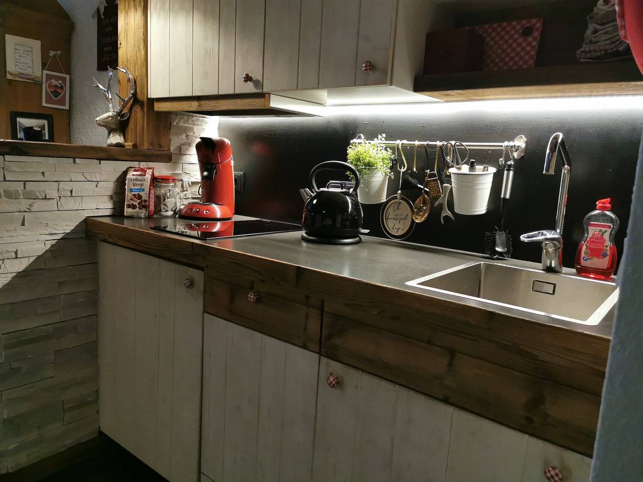 Appartement entier, Appartement « Allgäu Fewo Hüttenflair Bergblick » : vue montagne, terrasse privée, Wi-Fi in Hinterstein, Bad Hindelang