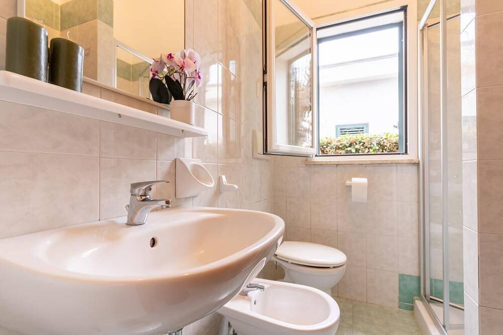 Entire apartment, Le Mimose Family Camping Village Apartment Superior for 6 people in Porto Sant'Elpidio, Fermo Province