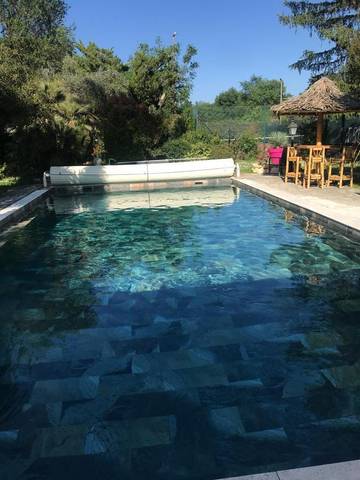 Gîte pour 2 personnes, avec piscine et jardin à Saint-Christol-lès-Alès
