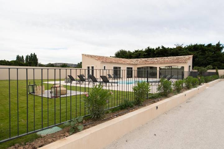 Location de vacances pour 4 personnes, avec jardin et piscine à Salon-de-Provence - 3