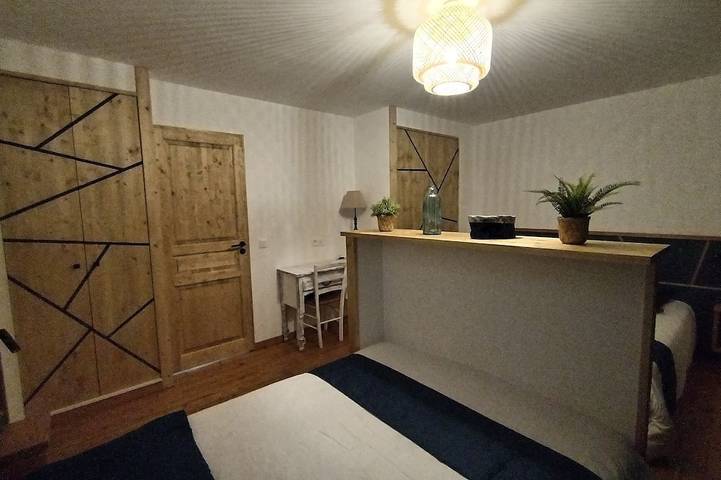 Furnished tourist house *** with sea view on all levels and 150 m from the beach in Saint-Benoît-de-l'Aure, Región de Bayeux