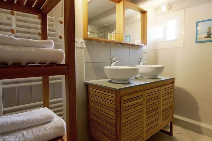 Location de vacances pour 2 personnes, avec jardin à Saint-Aubin-de-Médoc - 4