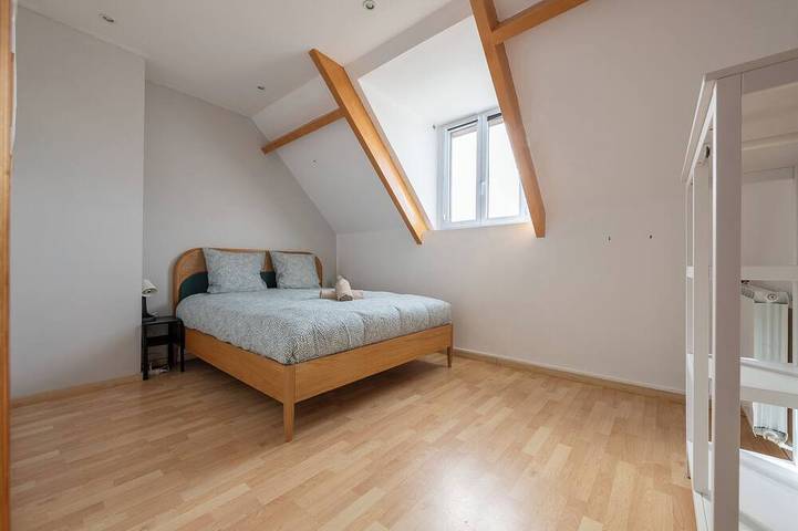 Location de vacances pour 8 personnes, avec jardin et piscine dans Villemer - 2