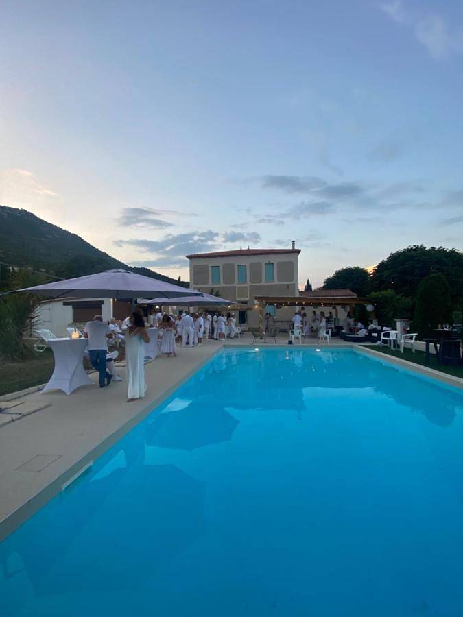 Maison de vacances pour 10 personnes, avec jardin ainsi que piscine et vue - 1