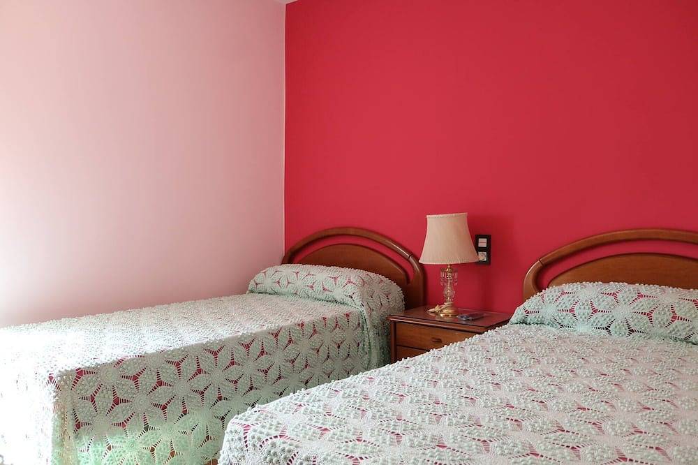 Casa antigua con todas las comodidades de hoy y poder disfrutar in Santa María del Campo, Provincia de Burgos