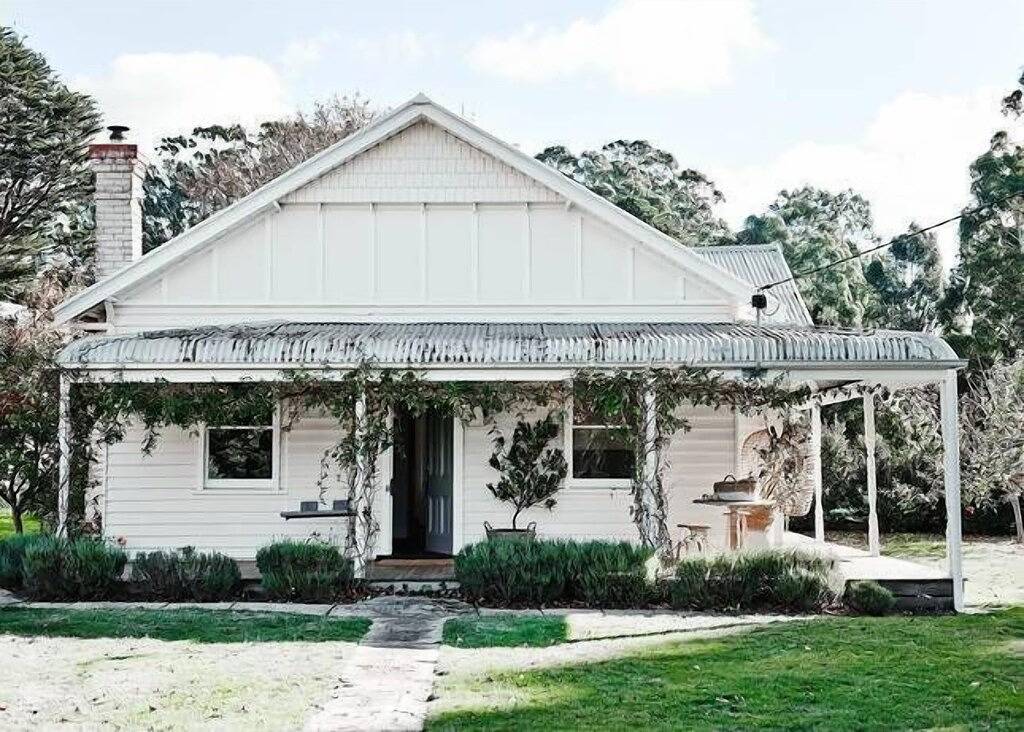 Der Stand - Trentham in Trentham, Hepburn Shire