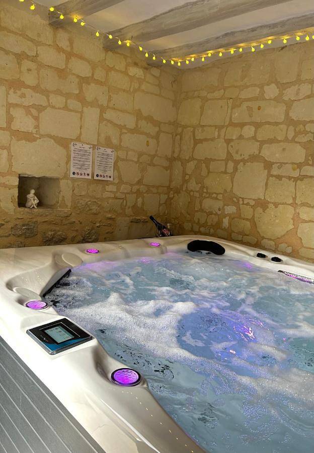 Maison de vacances pour 4 personnes, avec jacuzzi et terrasse