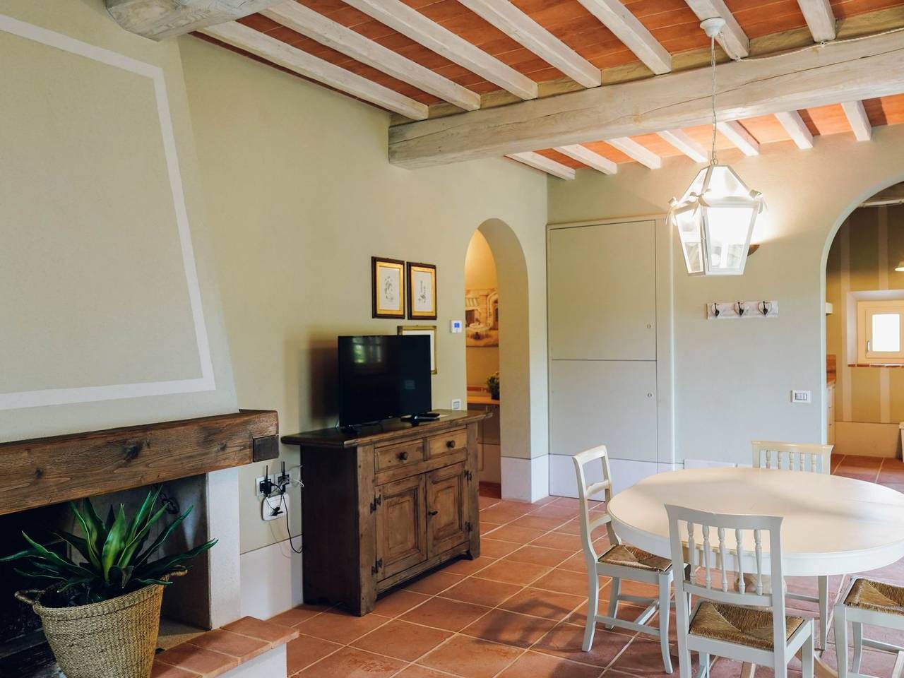 Appartement entier, Wohnung 'Portico T5 rota' mit Schwimmbad in Reggello, Valdarno