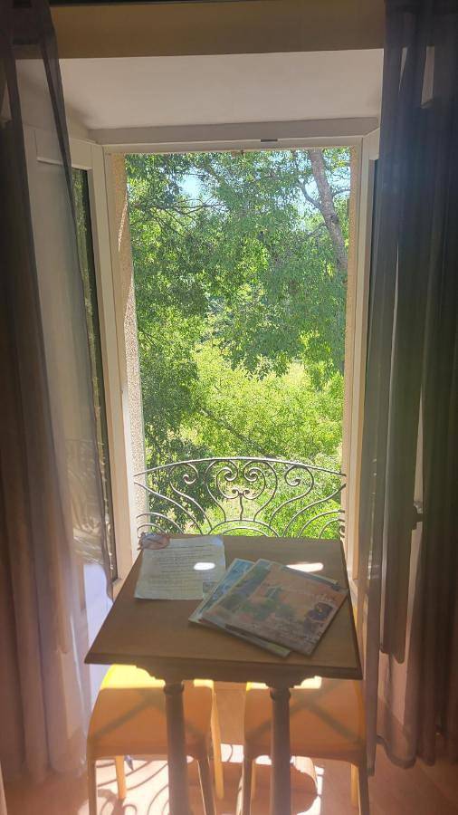 Location de vacances pour 2 personnes, avec vue à Sillans-la-Cascade - 2