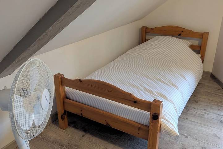 Large authentic Ossau Valley house, mountain views, 1h from Lourdes in Béost, Béarn