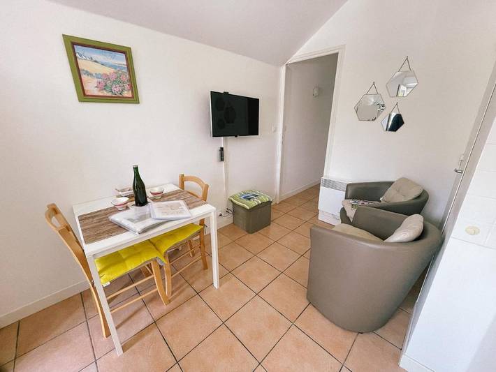 Location de vacances pour 2 personnes, avec jardin et terrasse à Kermaria-Sulard - 4