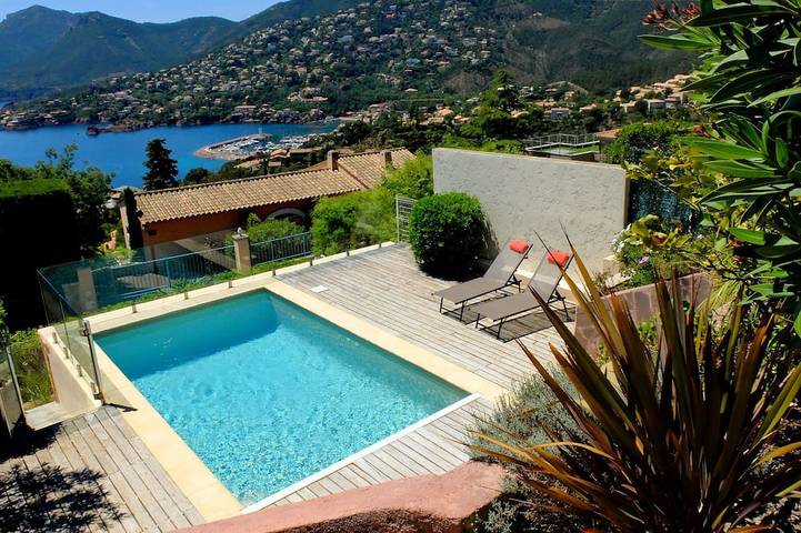 Villa pour 6 personnes, avec jardin et terrasse à Théoule-sur-Mer