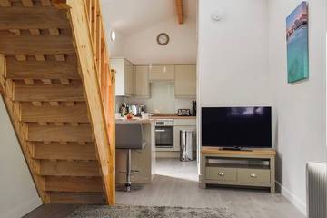 Log Cabin for 2 People in Padstow, Cornwall, Photo 2