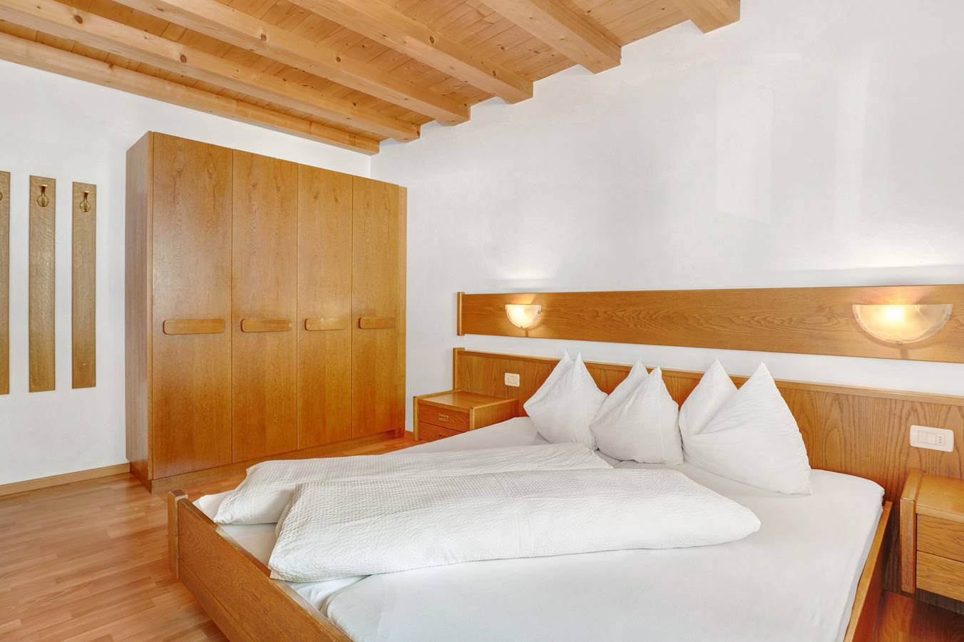 Ganze Wohnung, Ferienwohnung 'Hofanger Meran' mit Bergblick, Balkon und Wi-Fi in Algund, Texelgruppe