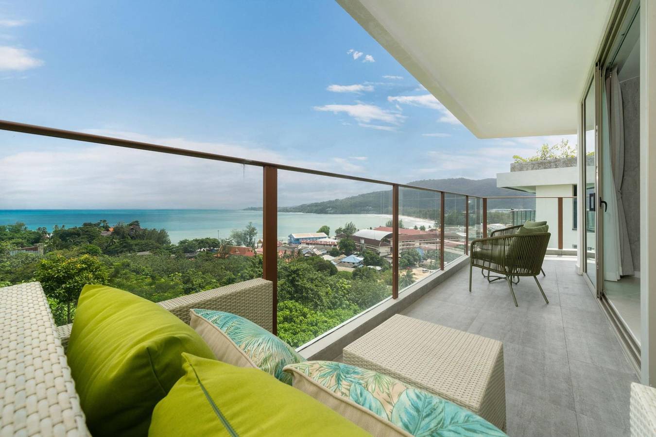 Entire apartment, Full sea view 2br apartment at Oceana Resort in Kamala Beach, Kamala