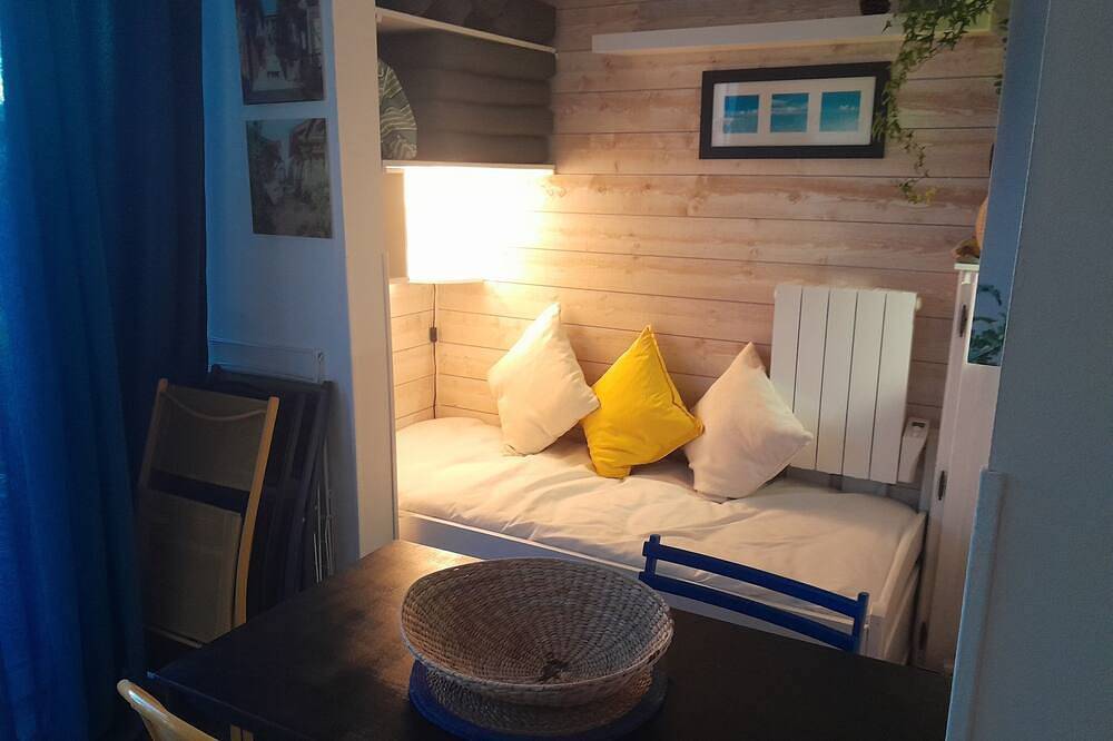 Ganze Wohnung, Beach shackles .150m from the beach. in Carcans Plage, Carcans
