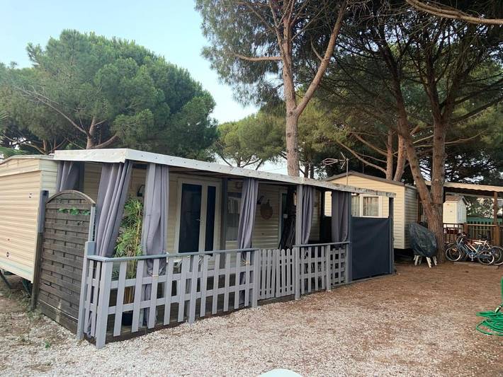 Camping pour 6 personnes, avec Terrasse et Piscine au Grau-d'Agde