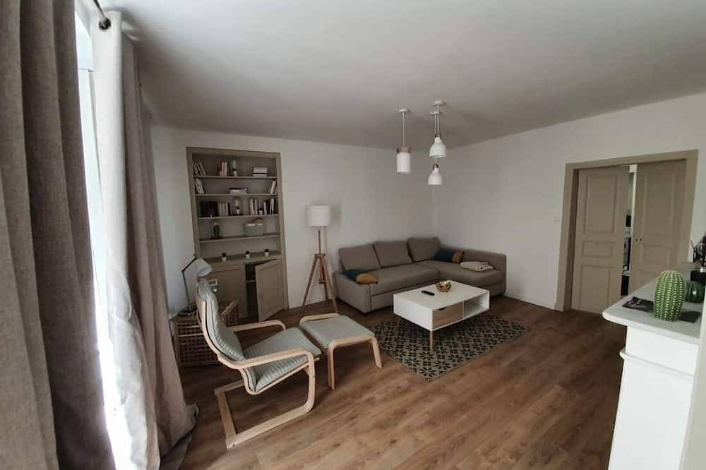 Appartamento intero, Charming new T3 city center in Corte Francia, Parco naturale regionale della Corsica