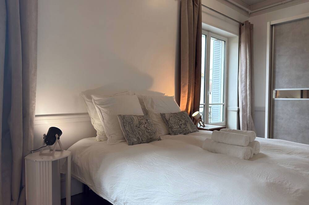 Le Domaine d'Okoumé - Vier Schlafzimmer Villa, Schläft 8 in Ury, Parc naturel régional du Gâtinais français