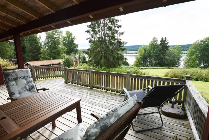 Ferienhaus für 6 Personen, mit Seeblick und Terrasse sowie Garten in Värmland - 3