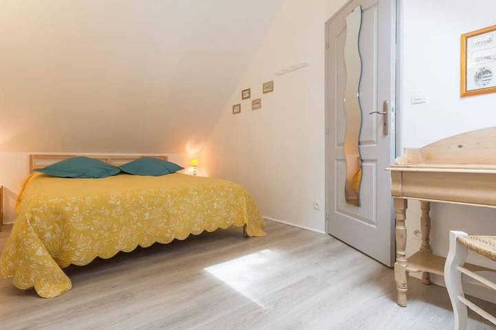 Casa Rural Bretona Renovada con Parking y WiFi in Donges, Valle del Loira
