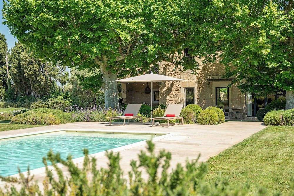 Rêve de Provence, Eyragues, heated pool, air conditioning in Eyragues, Arles und Umgebung